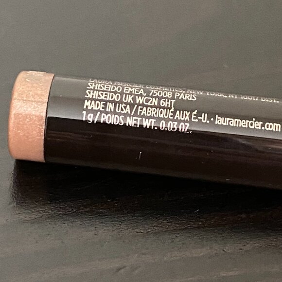 Laura Mercier Set: Translucent Loose Setting Powder and Caviar Eyeshadow Stick - Picture 9 of 16